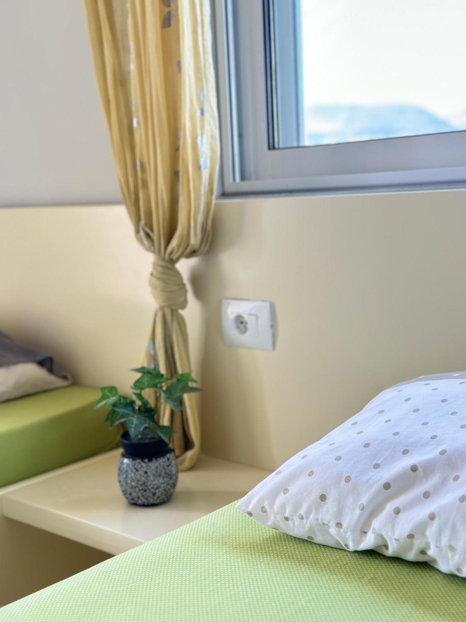 Design Sea View Apartment Саранде Екстериор снимка